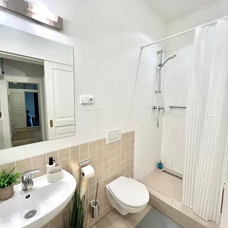Apartment Mia - Old Town, Ac Bratislava Exterior photo