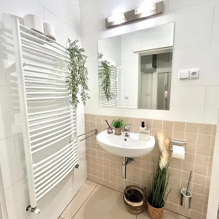 Apartment Mia - Old Town, Ac Bratislava Exterior photo